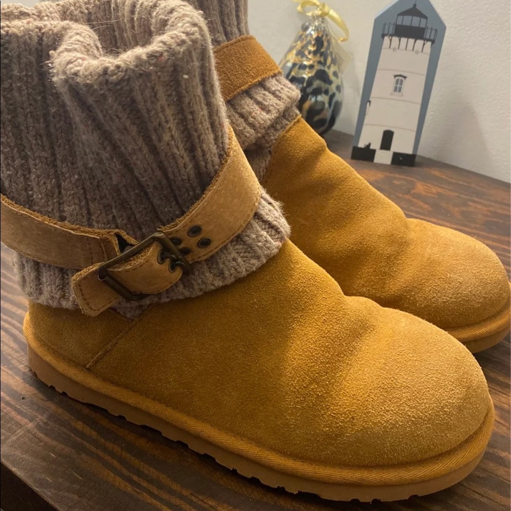 Ugg knit chestnut boots